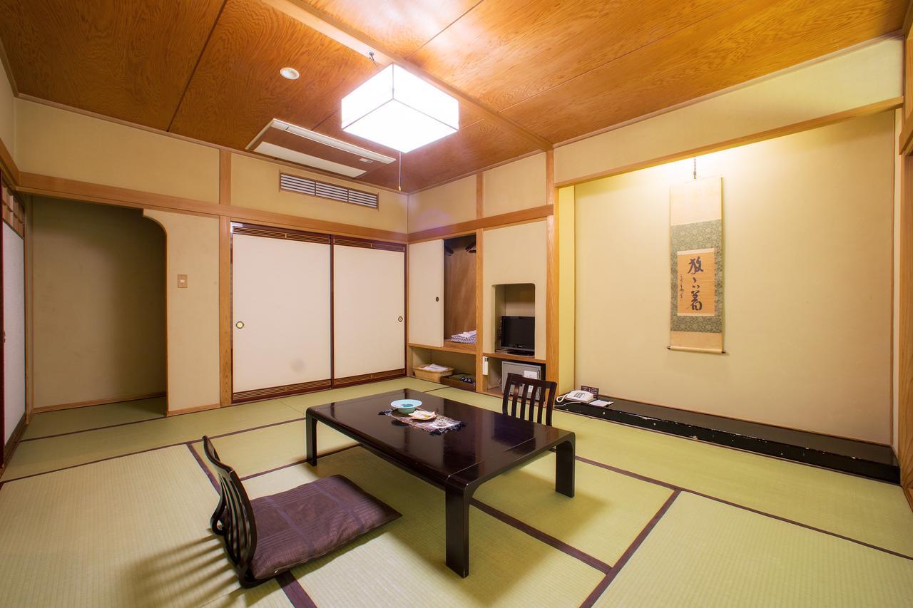 Osawa Onsen Sansuikaku 3*